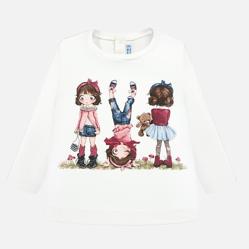 Mayoral Singapore Long-sleeved T-shirt. This adorable white tee from Mayoral will make a playful addition to their clothing line-up. Made in comfortable cotton, the design features a fun print and will look great styled with a pair of denim pants and sneakers.